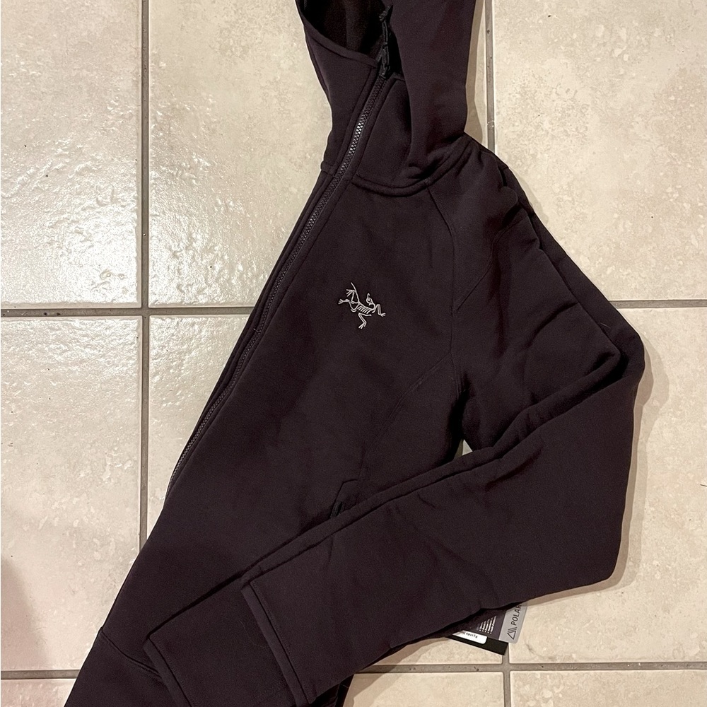 Kyanite Hoody. Size Small.